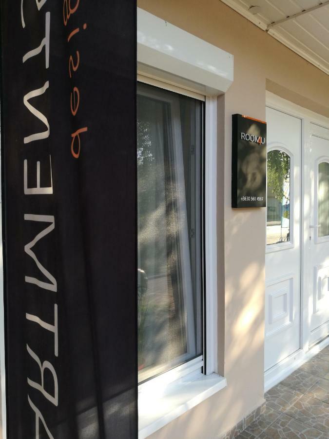 Room4U Apartment Balatonszárszó 외부 사진